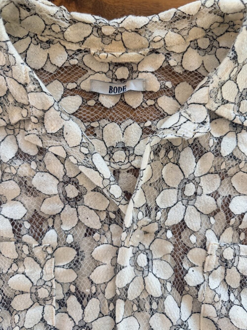 Bode Daisy Guipure Lace Short Sleeve Shirt — L/XL - Picture 2 of 7